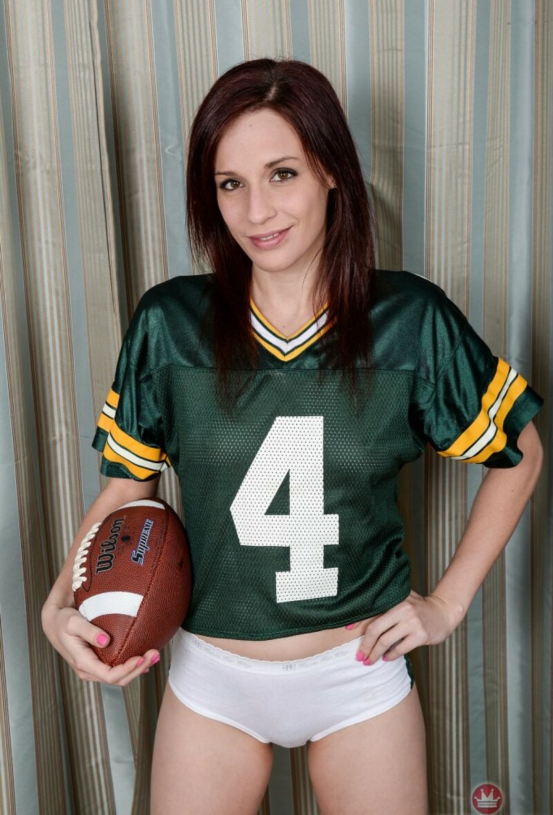 Проститутка Яня