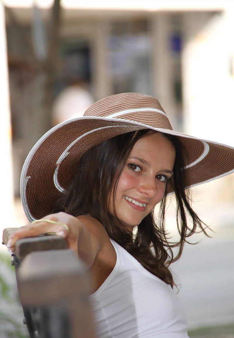 Проститутка Аделина